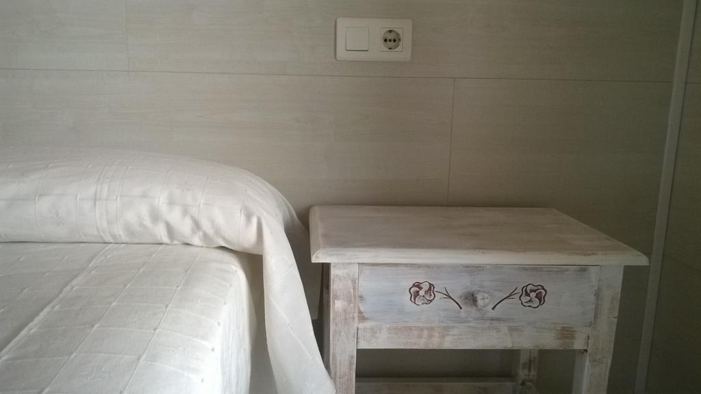 Hostal Paris Ciutadella Ciutadella  Bagian luar foto