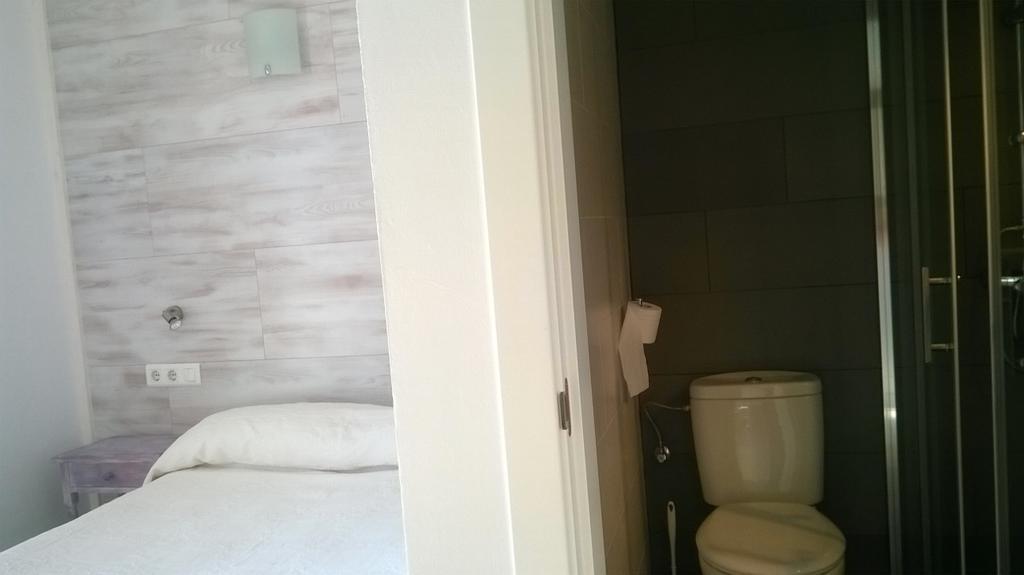 Hostal Paris Ciutadella Ciutadella  Ruang foto