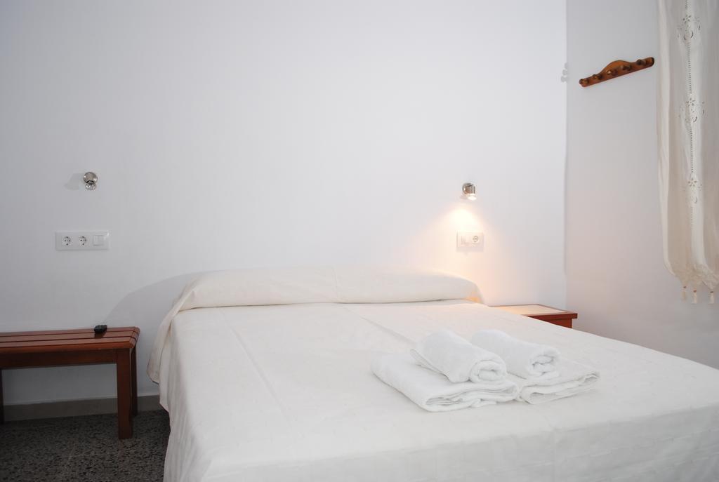 Hostal Paris Ciutadella Ciutadella  Ruang foto