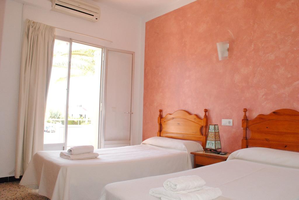 Hostal Paris Ciutadella Ciutadella  Ruang foto